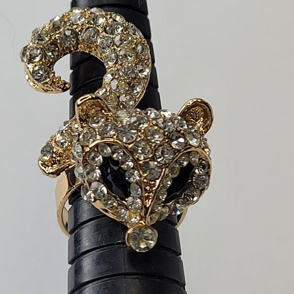 Gold and Crystal Fox Ring - Picture 2 of 7